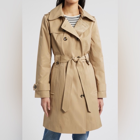 London Fog Jackets & Blazers - London Fog Missy Hooded Belted Trench Coat Small with liner